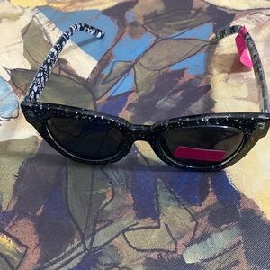 Betsey Johnson Sunglasses  🎄1 Hour Sale🎄